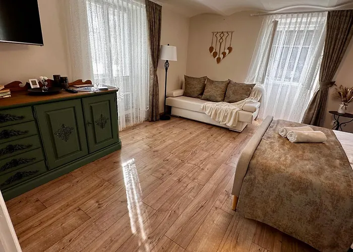 Apartment Petofi Sarok *